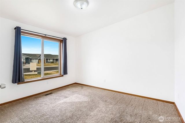 950 K Street SE, Ephrata, WA 98823