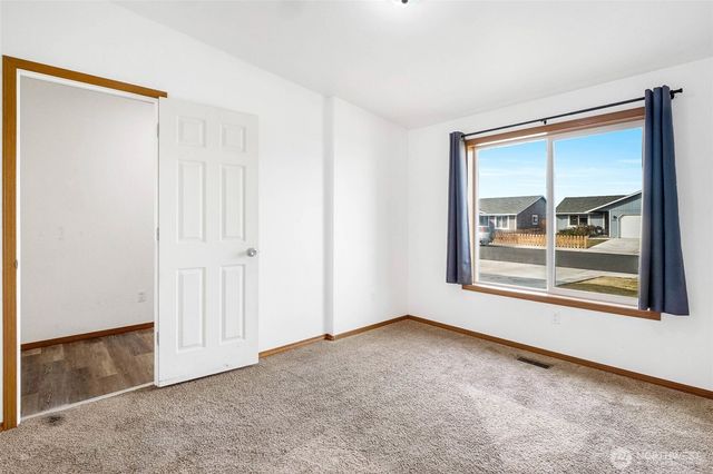 950 K Street SE, Ephrata, WA 98823