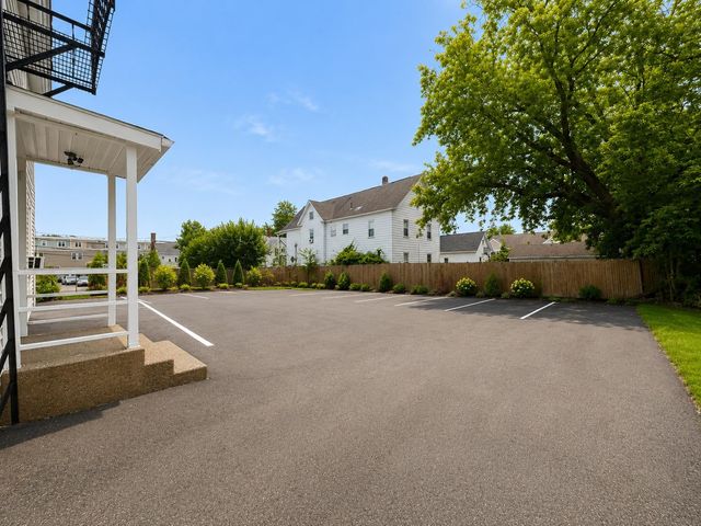 145 E Hollis Street, Nashua, NH 03060