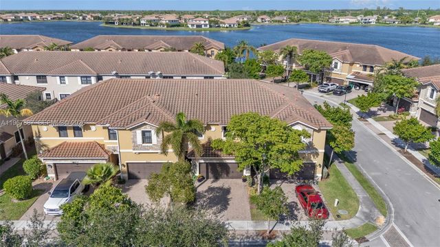 9615 Watercrest Isle, Parkland, FL 33076