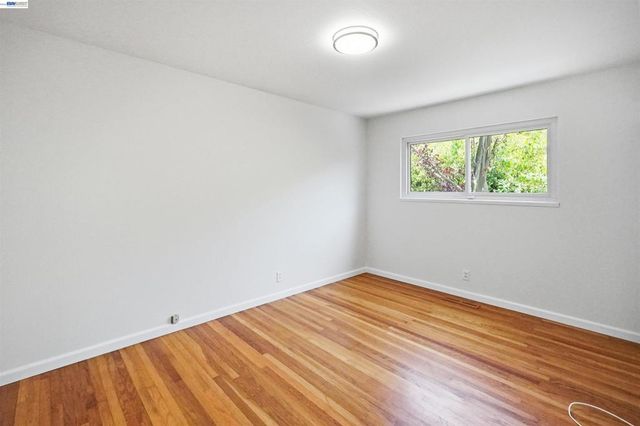 2337 Bentley Ct, Castro Valley, CA 94546