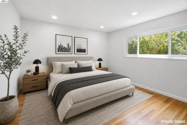 2337 Bentley Ct, Castro Valley, CA 94546