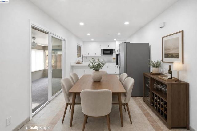 2337 Bentley Ct, Castro Valley, CA 94546