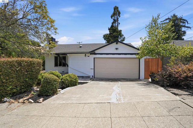 2337 Bentley Ct, Castro Valley, CA 94546