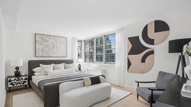 200 E 58th St Apt 18A, New York City, NY 10022