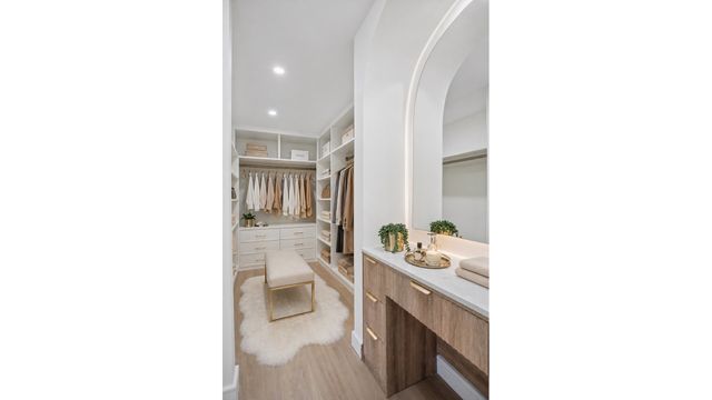 200 E 58th St Apt 18A, New York City, NY 10022