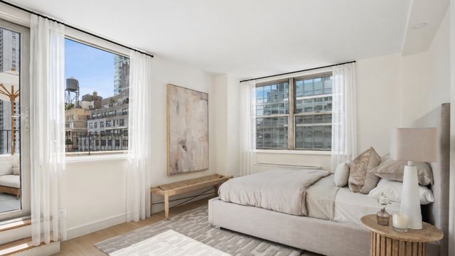 200 E 58th St Apt 18A, New York City, NY 10022