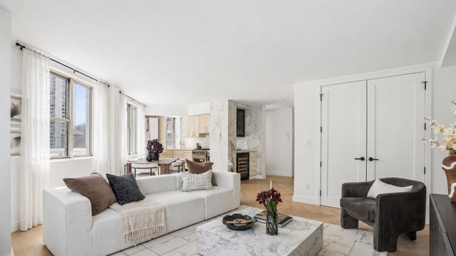 200 E 58th St Apt 18A, New York City, NY 10022