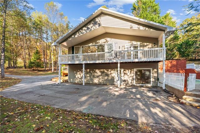 75 Skunk Hollow Road, Cleveland, GA 30528