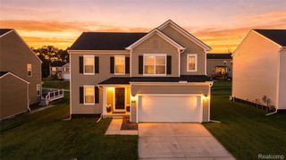 249 Saddleback Court, White Lake Charter Township, MI 48386