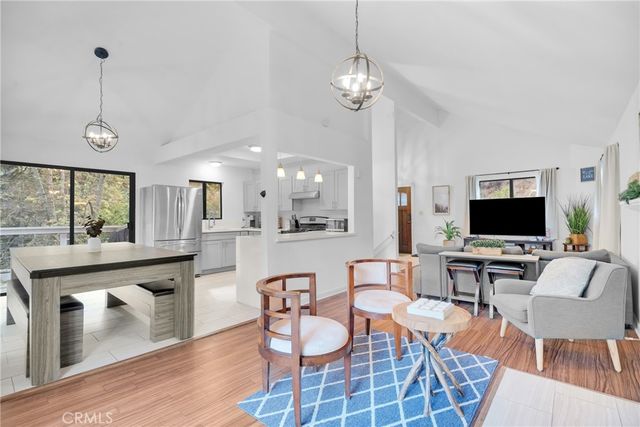 561 Dover Court, Lake Arrowhead, CA 92352