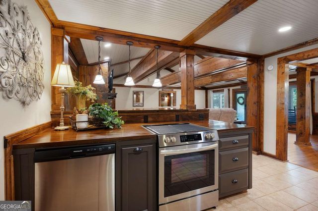 2064 Knight Road, Ellijay, GA 30540