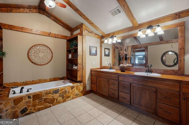 2064 Knight Road, Ellijay, GA 30540