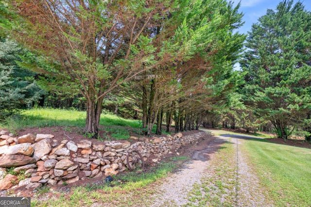2064 Knight Road, Ellijay, GA 30540