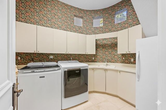 21169 Oakley Court, Boca Raton, FL 33433