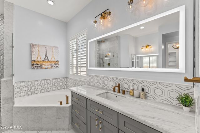 11862 W ASHBY Drive, Peoria, AZ 85383