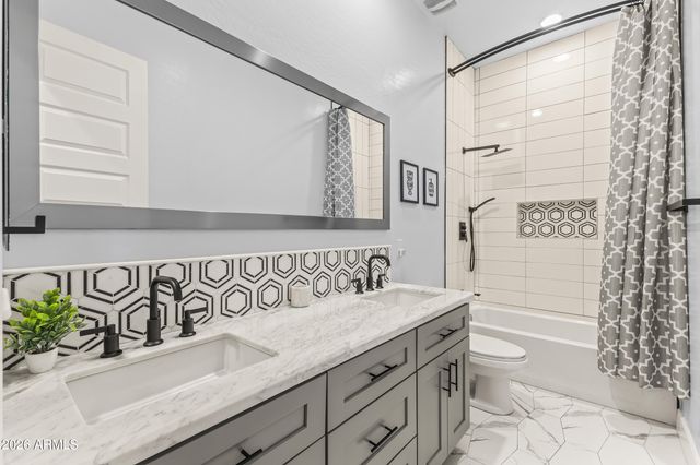 11862 W ASHBY Drive, Peoria, AZ 85383