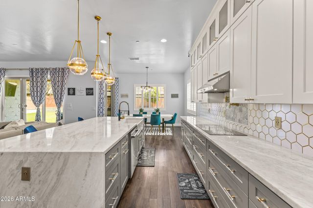 11862 W ASHBY Drive, Peoria, AZ 85383