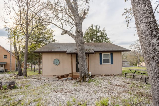 47 Misty Den Dr Reeds Spring Mo Drive, Reeds Spring, MO 65737