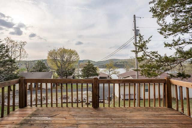 47 Misty Den Dr Reeds Spring Mo Drive, Reeds Spring, MO 65737