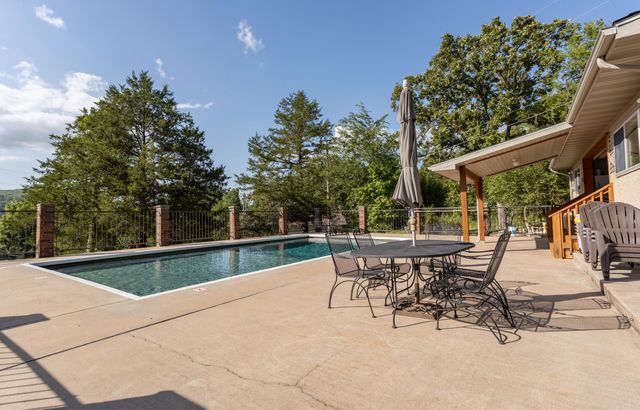 47 Misty Den Dr Reeds Spring Mo Drive, Reeds Spring, MO 65737