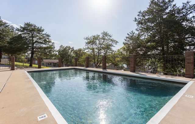 47 Misty Den Dr Reeds Spring Mo Drive, Reeds Spring, MO 65737