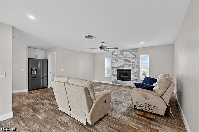 1230 Swan CT, Punta Gorda, FL 33950