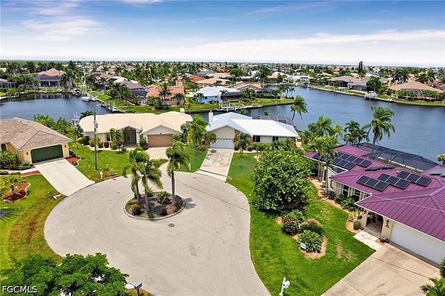 1230 Swan CT, Punta Gorda, FL 33950