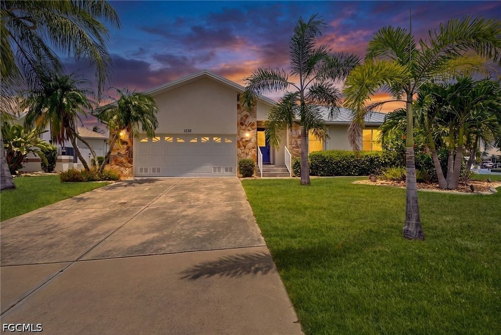 1230 Swan CT, Punta Gorda, FL 33950