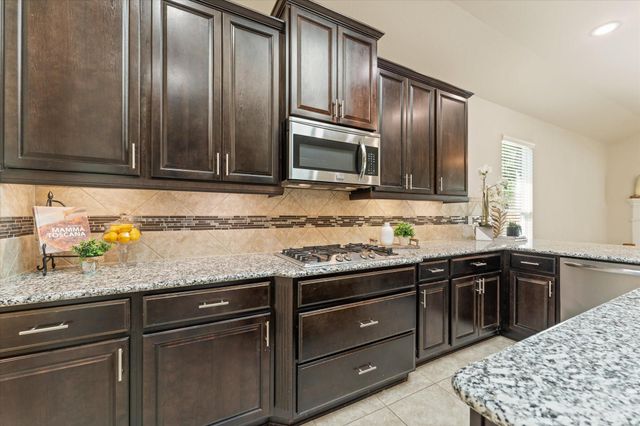 18130 Millau Viaduct Way, Houston, TX 77044