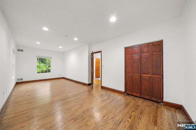 385 Livingston Street, Norwood, NJ 07648
