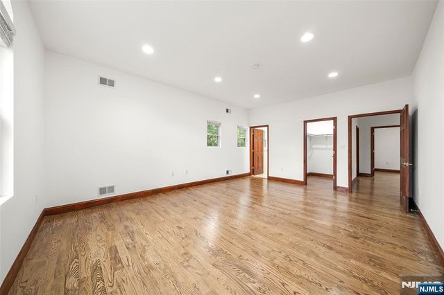 385 Livingston Street, Norwood, NJ 07648