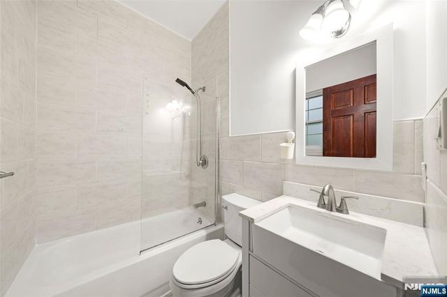 385 Livingston Street, Norwood, NJ 07648