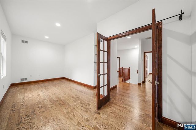 385 Livingston Street, Norwood, NJ 07648