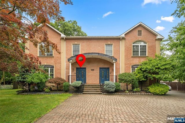 385 Livingston Street, Norwood, NJ 07648