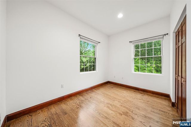 385 Livingston Street, Norwood, NJ 07648