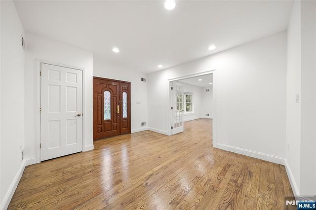 385 Livingston Street, Norwood, NJ 07648