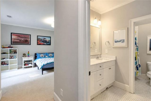 1026 Mcconnell Drive, Decatur, GA 30033
