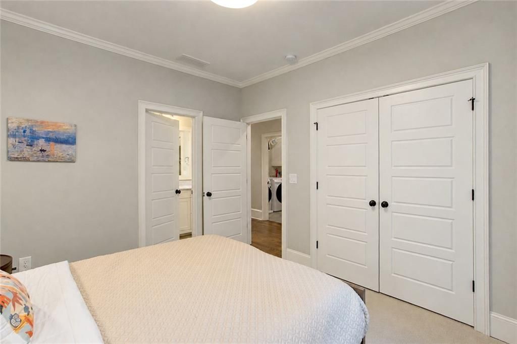 Image 28 of property listing at 1026 Mcconnell Drive, Decatur, GA 30033