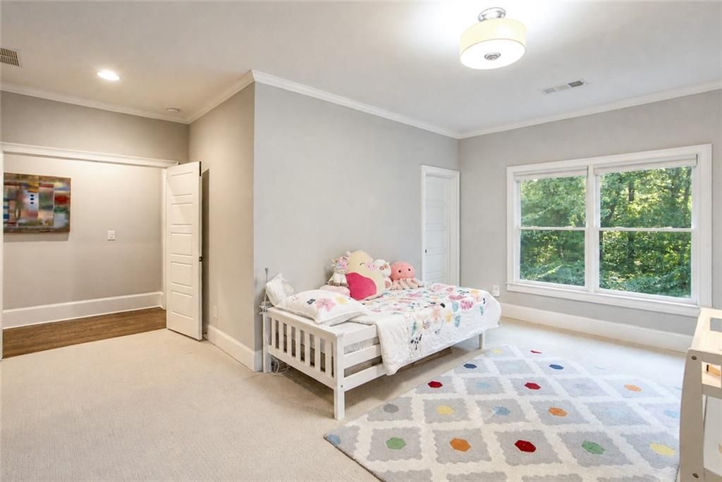 Image 39 of property listing at 1026 Mcconnell Drive, Decatur, GA 30033