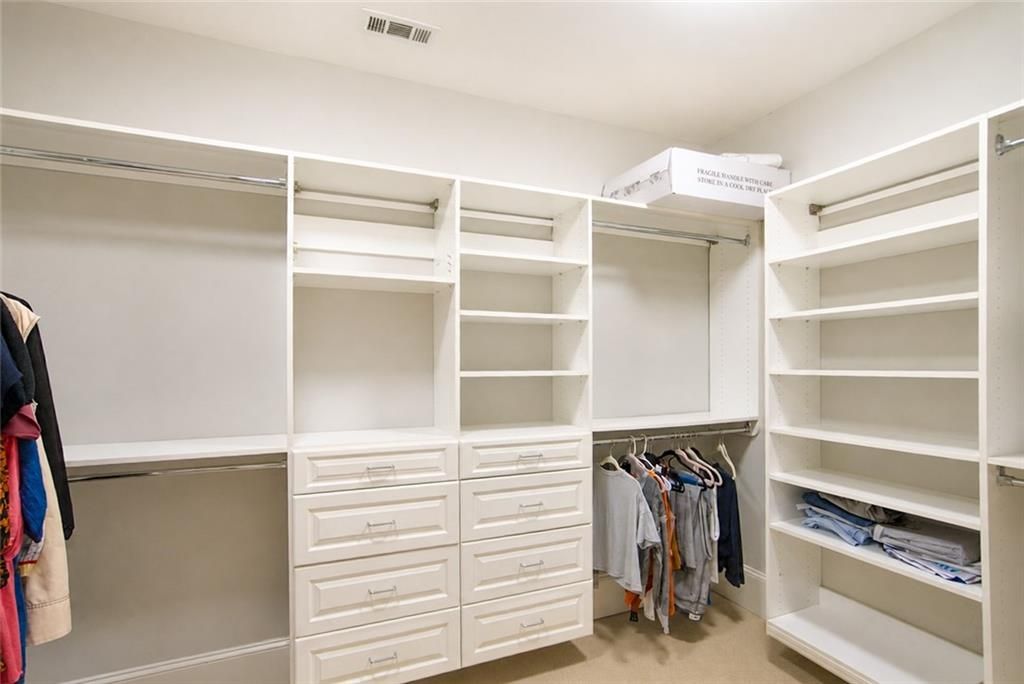 Image 43 of property listing at 1026 Mcconnell Drive, Decatur, GA 30033