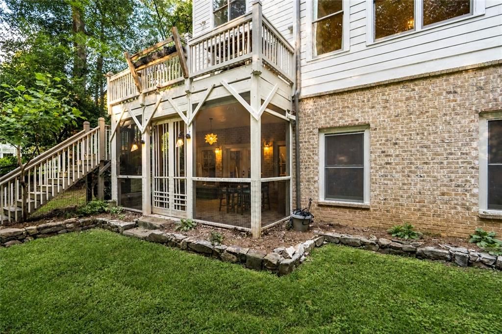 Image 7 of property listing at 1026 Mcconnell Drive, Decatur, GA 30033