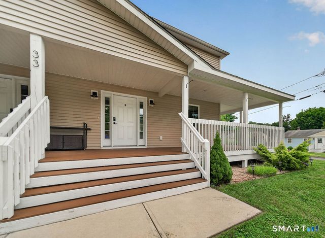 33 West End Avenue B, Branford, CT 06405