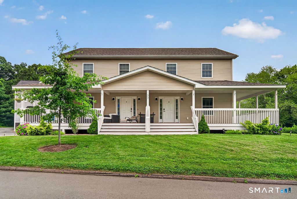 33 West End Avenue B, Branford, CT 06405