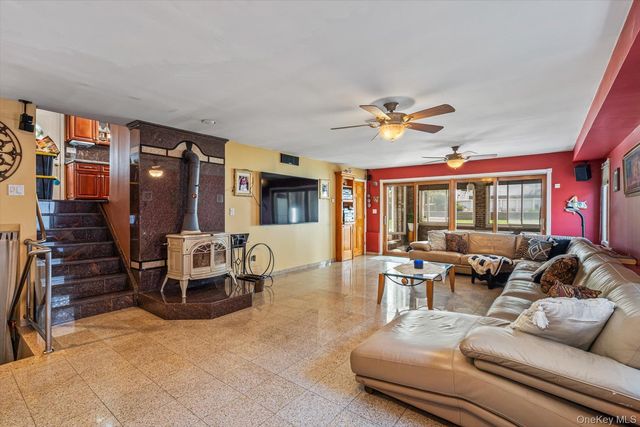 141-60 11th Avenue, Malba, NY 11357