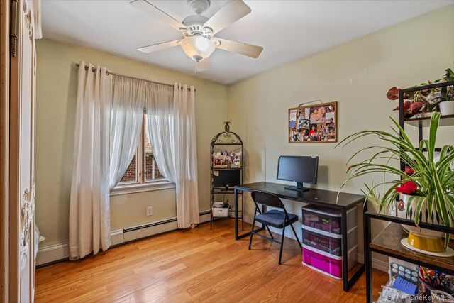 141-60 11th Avenue, Malba, NY 11357