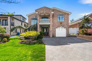 141-60 11th Avenue, Malba, NY 11357