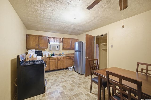 309 Gray, San Antonio, TX 78208