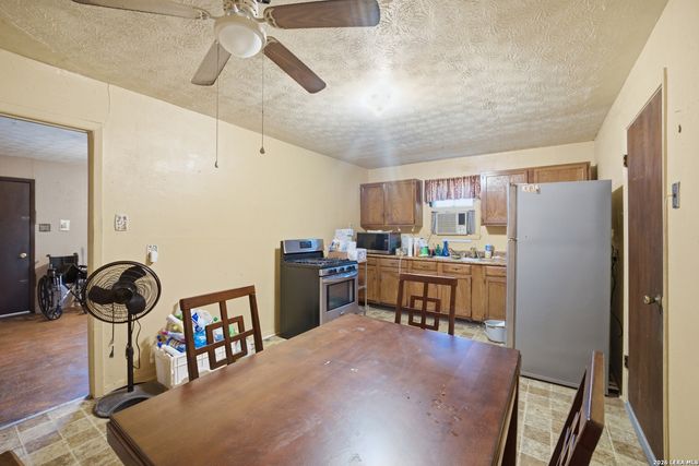 309 Gray, San Antonio, TX 78208