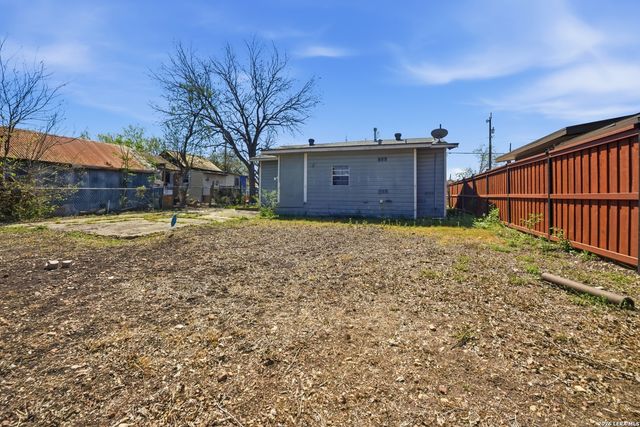 309 Gray, San Antonio, TX 78208
